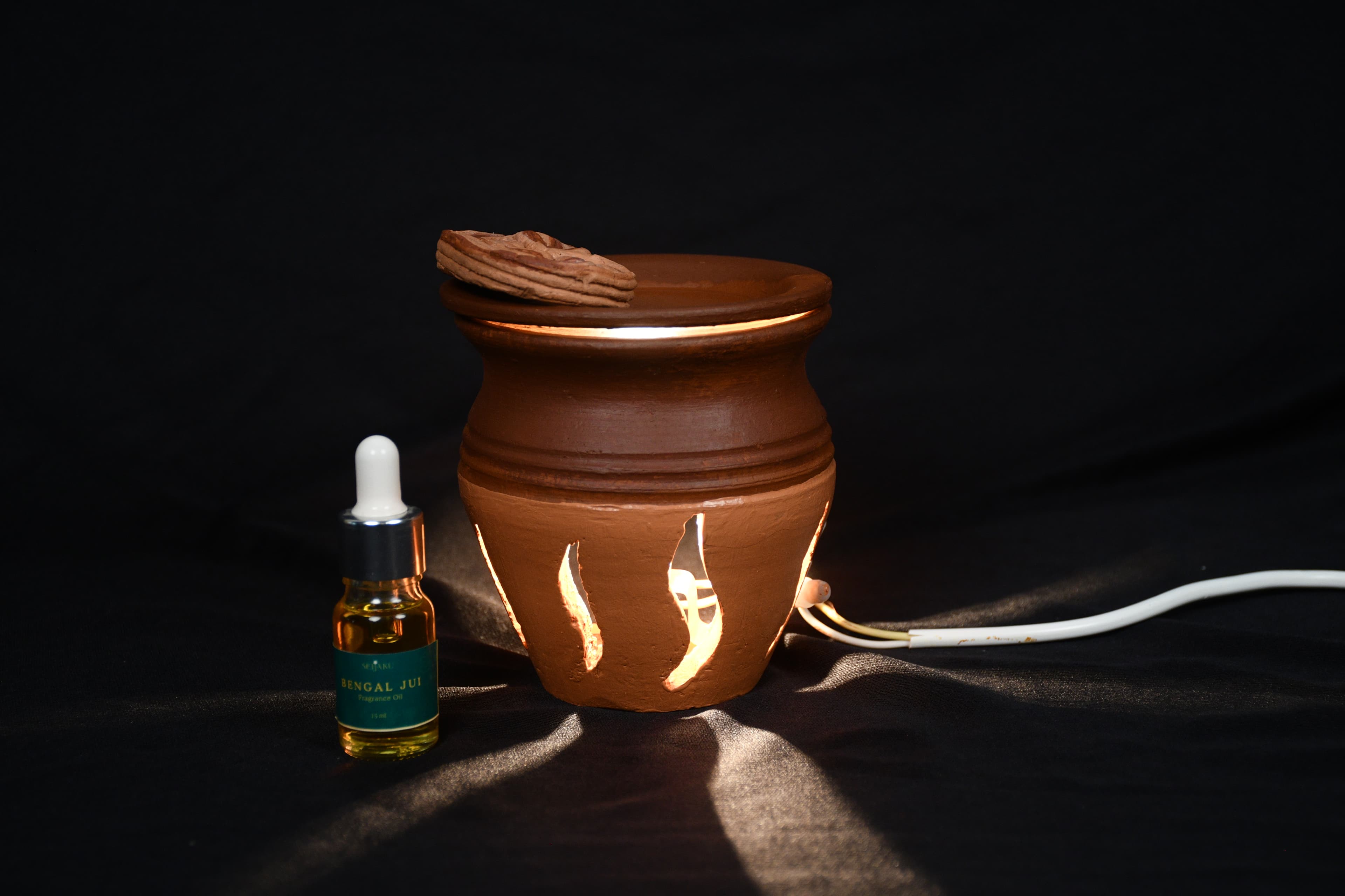 Textiles fragrance ritual visual 3